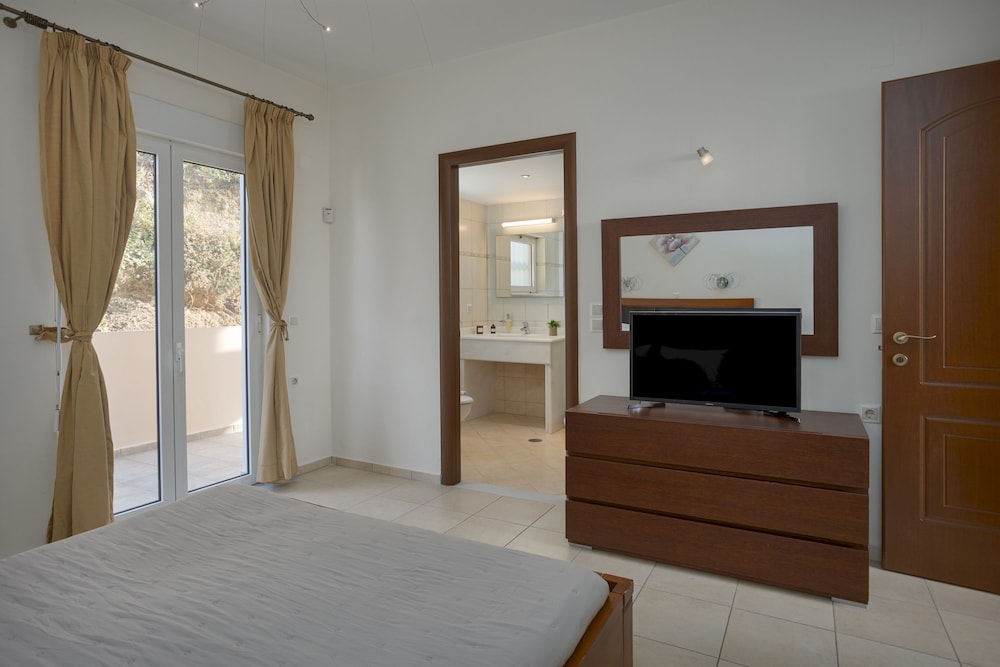 Photo 34