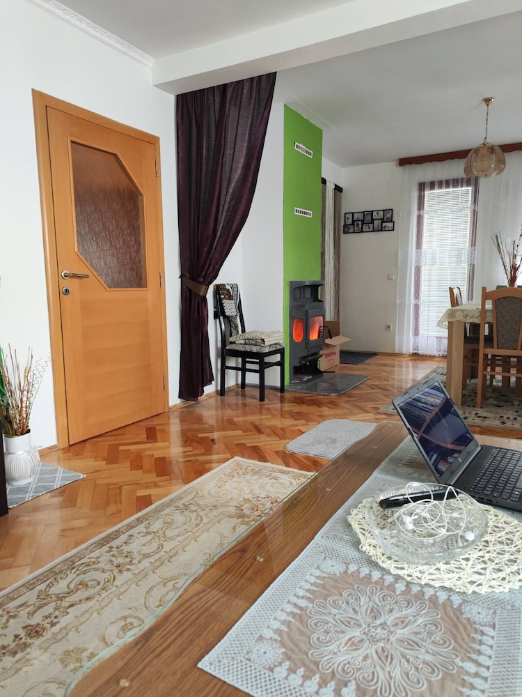 Vila Domm in Rakovica