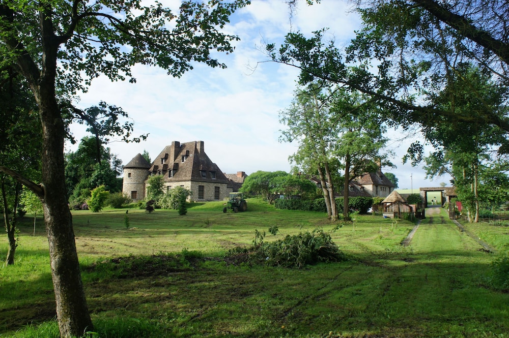 Le Logis D'arniere