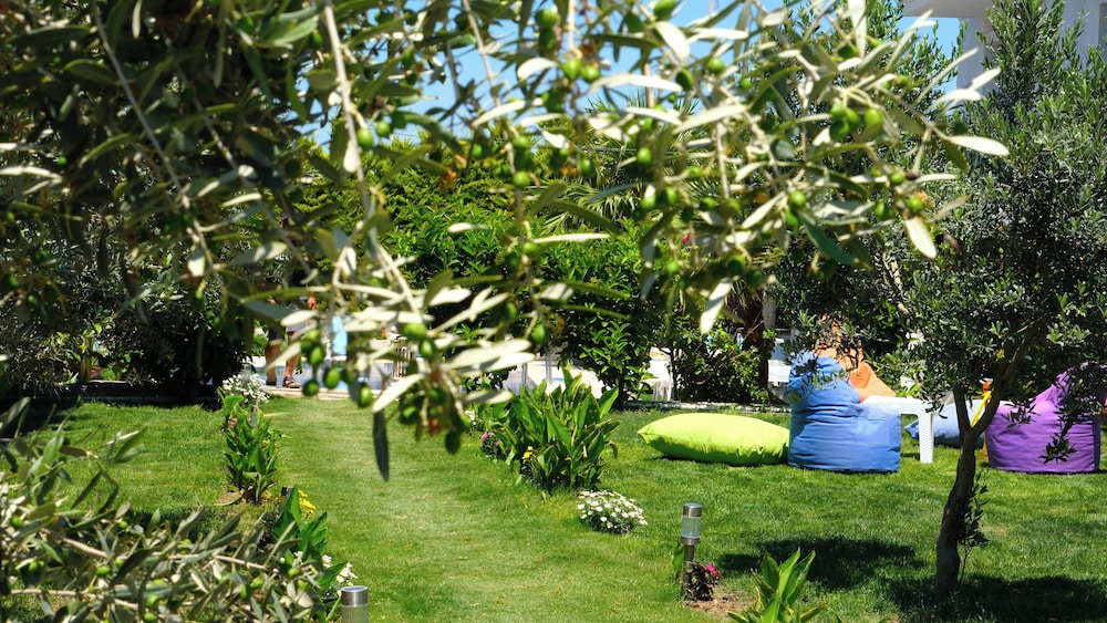 Lavinia Garden Alaçatı - Image 47