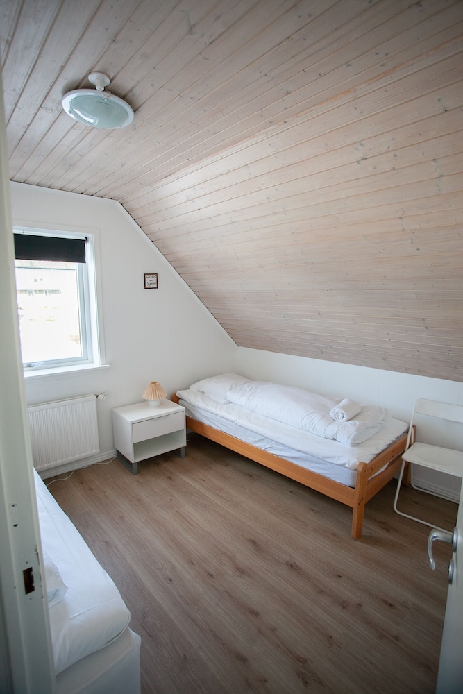 3BR - Townhouse - Free Parking -Tórshavn view 4