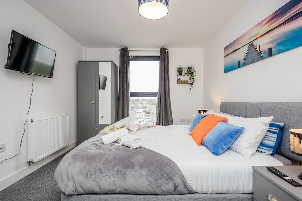 Livestay-spacious Modern One Bed Apt Near Heathrow view 5