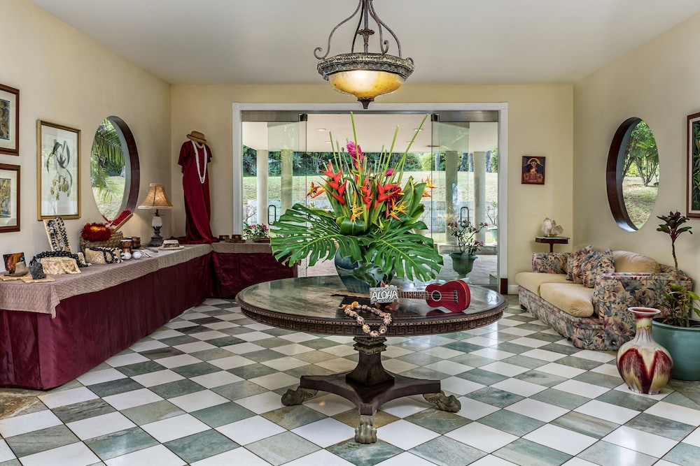 Hawaii Island Retreat view 3