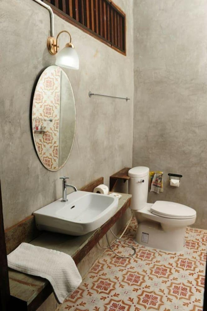 Phu-Anna Eco House