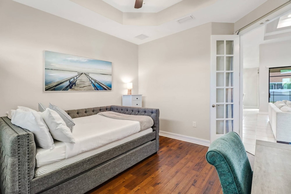1732 Beach Parkway W view 4