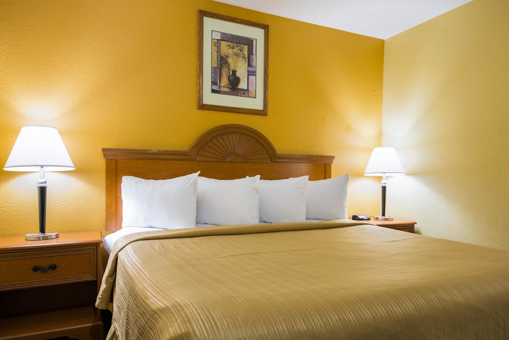 Franklin Vacations - Quality Inn  Suites Franklin - Property Image 31
