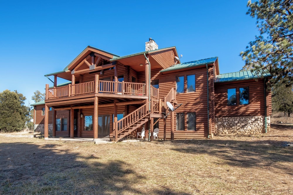 Blue Lake Lodge by Ruidoso Vacation Rentals
