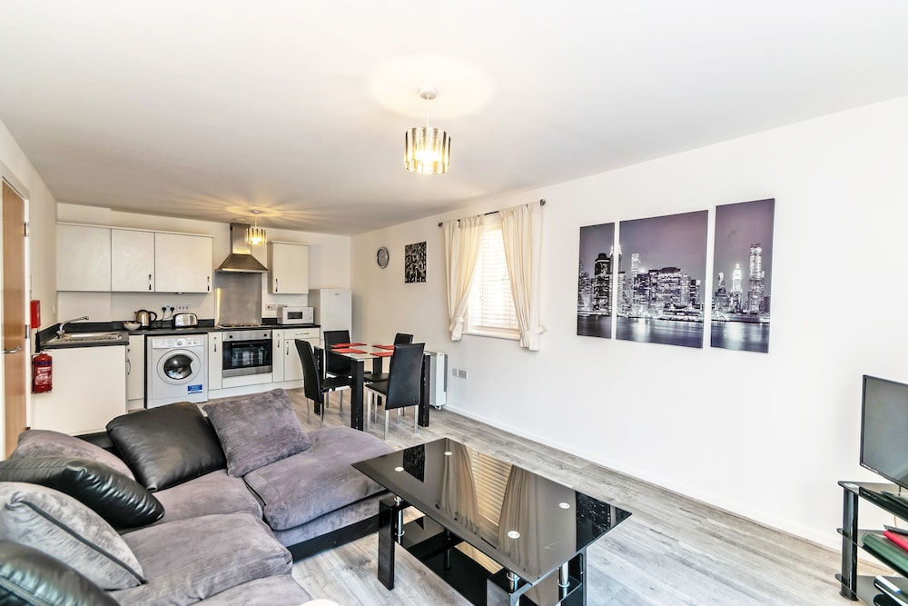 Racecourse Serviced Apartments