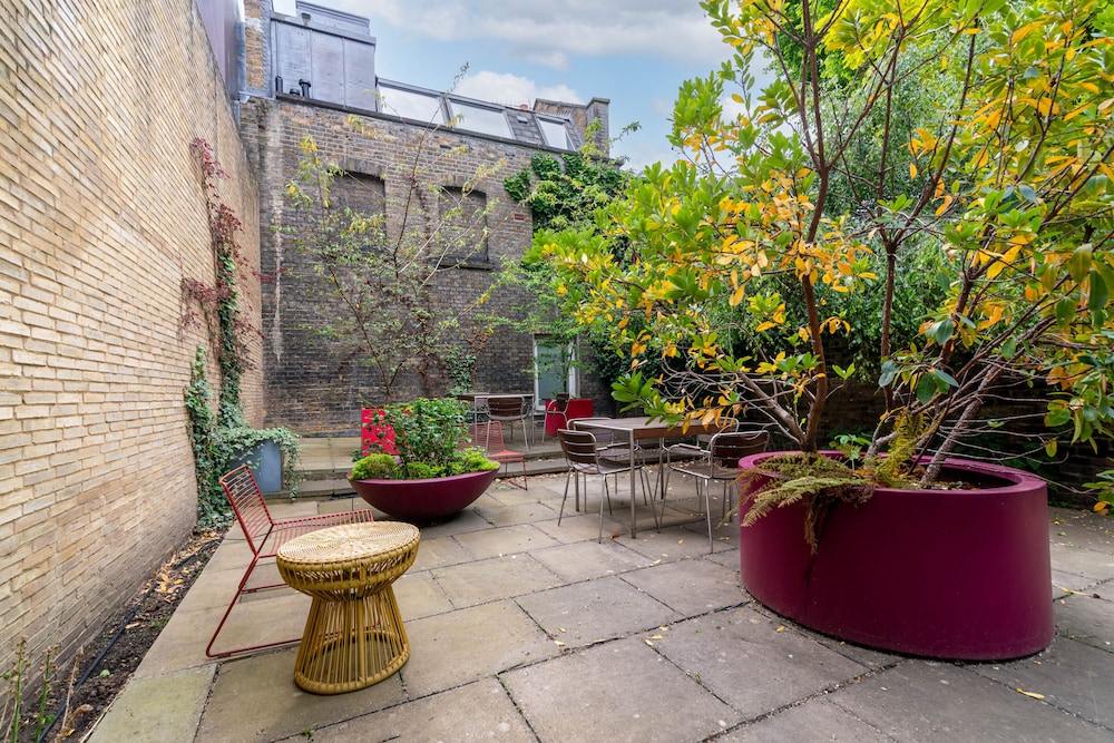 5 Doughty Street