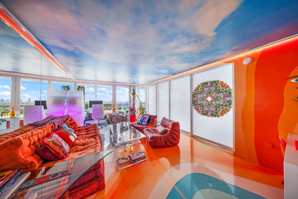 lounge