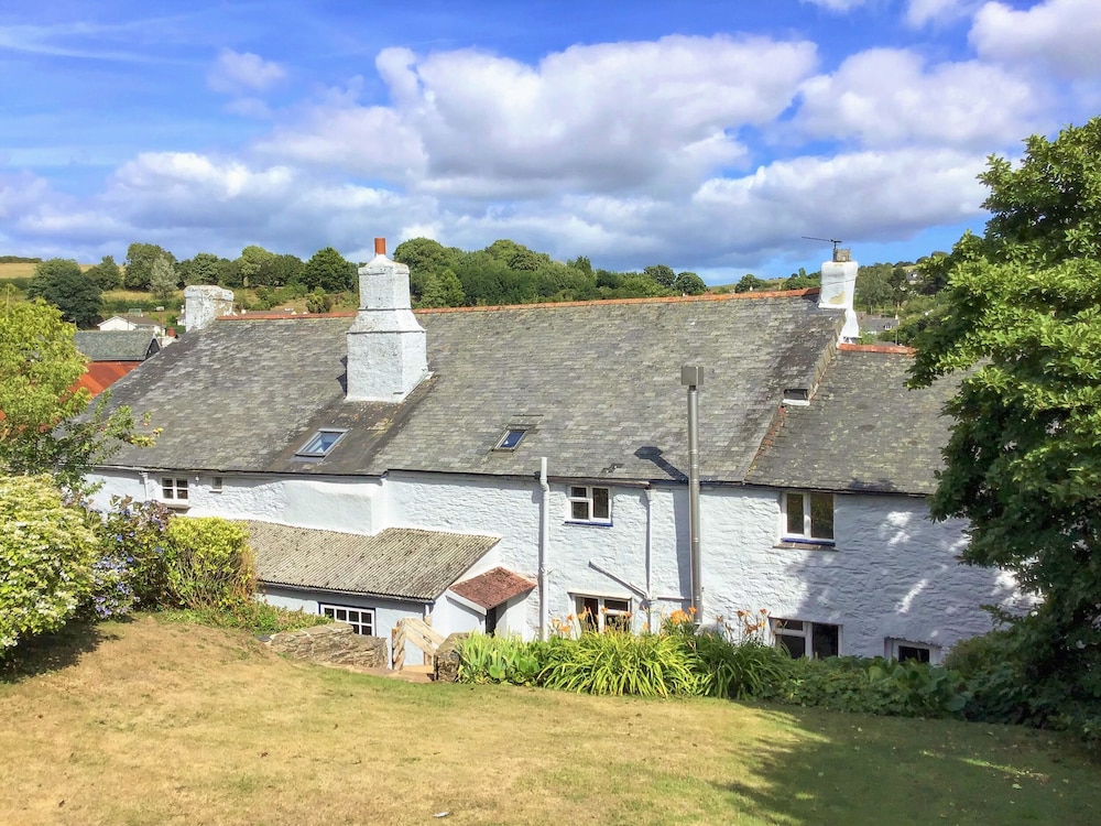 Court Prior Cottage