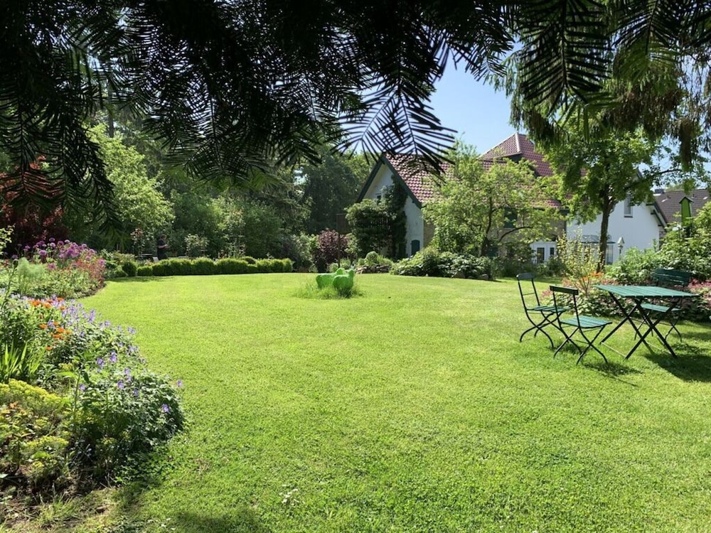 Art Nouveau Villa am See