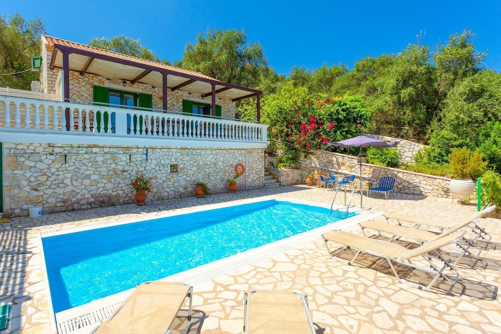 Villa Anastasia Large Private Pool Walk to Beach Sea Views A C Wifi Car Not Required - 2248 view 3