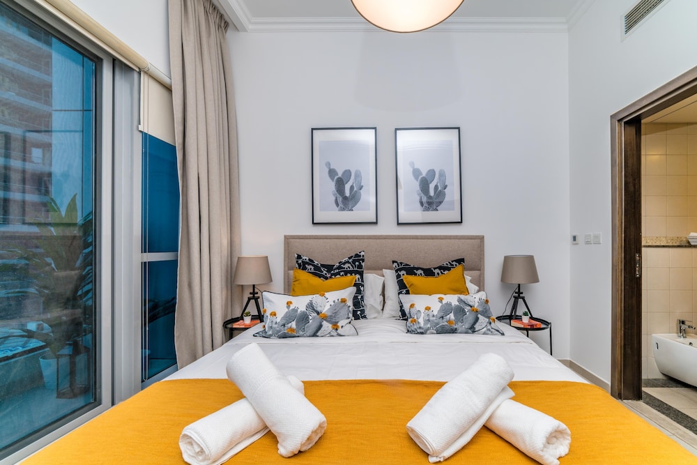Dream Inn Dubai Bay Central