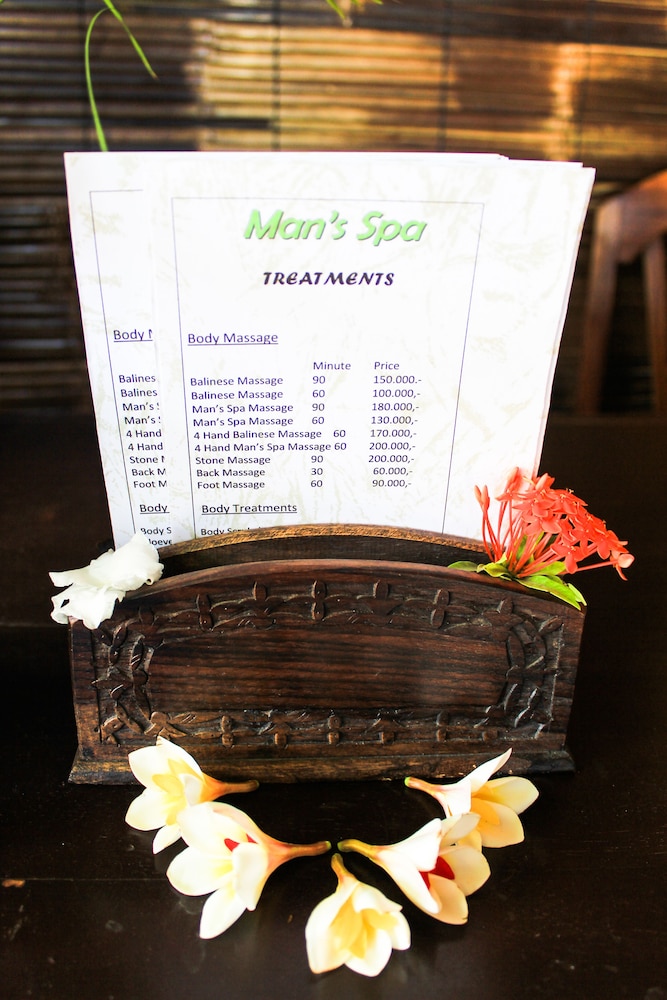 Man's Cottages and Spa