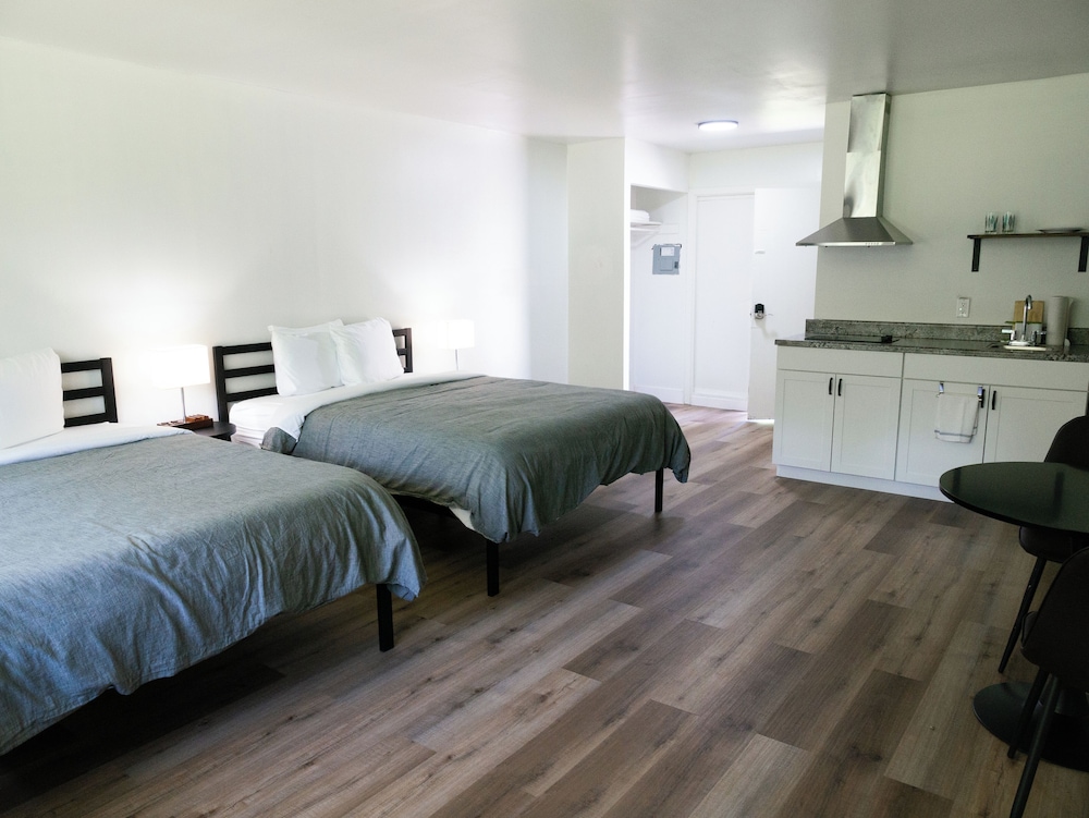 The Lagrange Inn  Extended Stay - Property Image 2