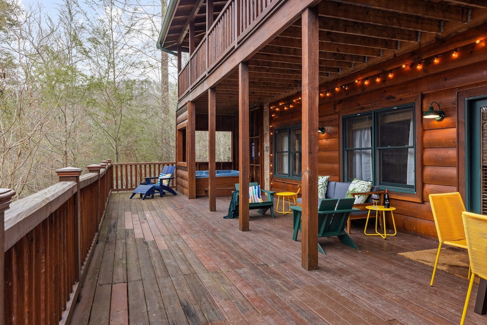 Yesteryear Hot Tub 360 Deck and Game Room Redesigned Cabin Easy Access