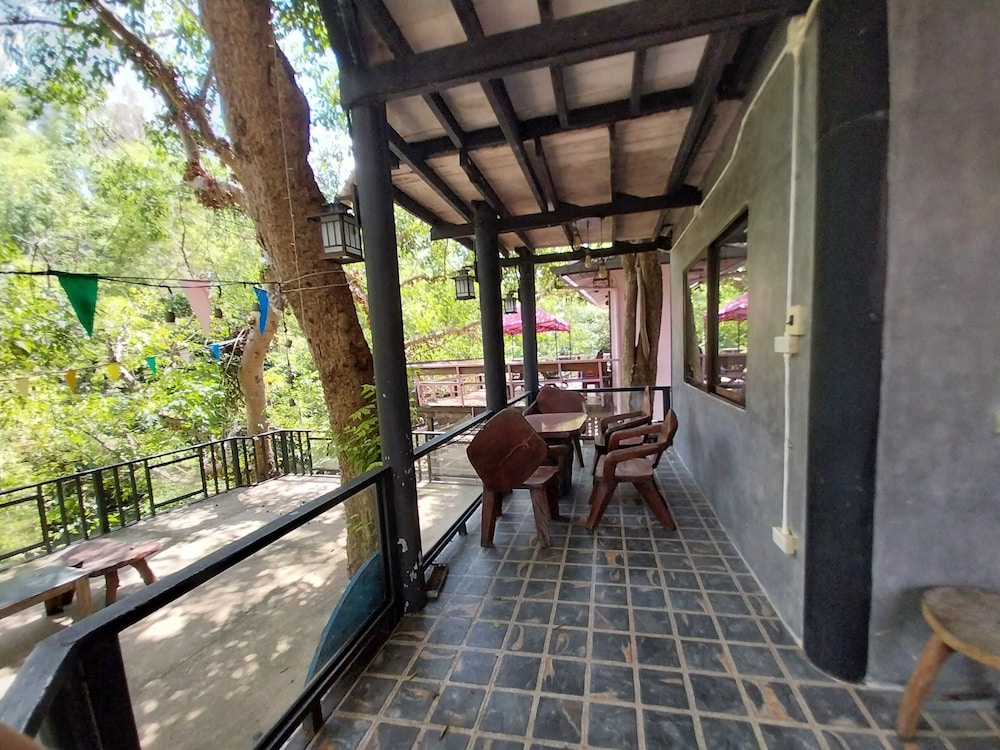 Bamboo River House Kaeng Krachan