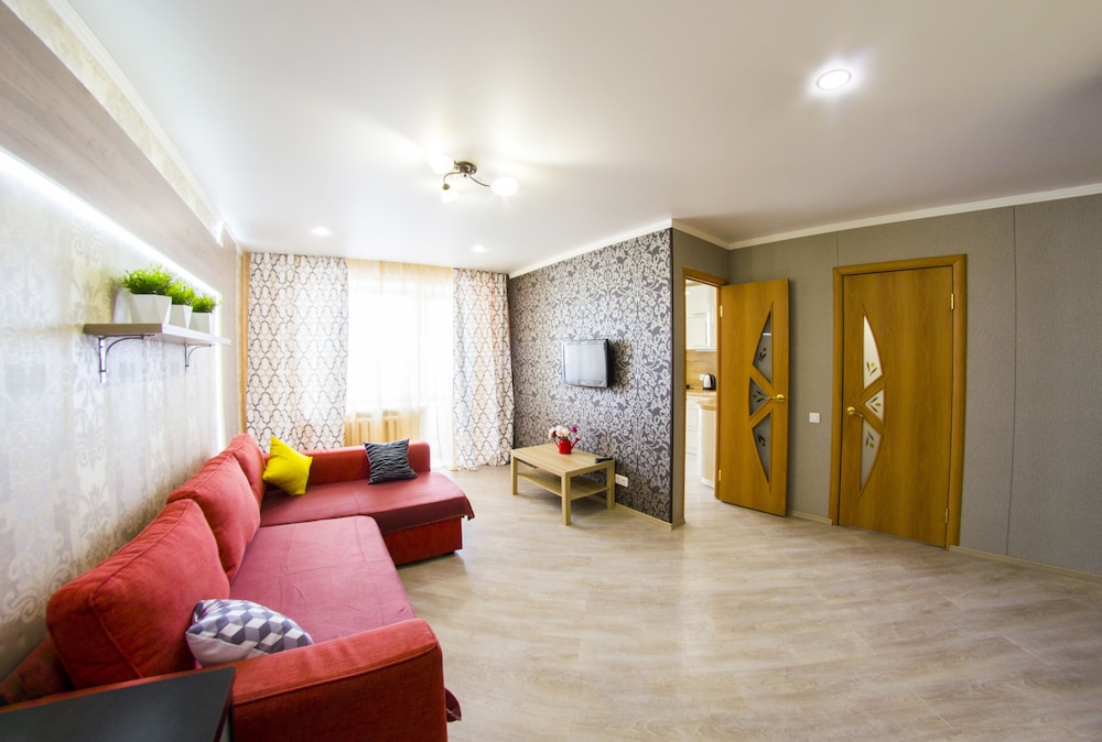 Apartment on embankment 25 view 2