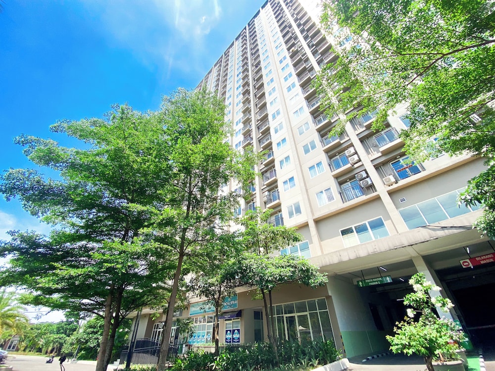 Warm and Homey 2BR at Podomoro Golf View Apartment