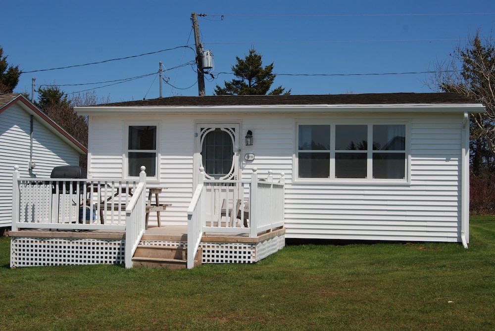 Shining Waters Cottages