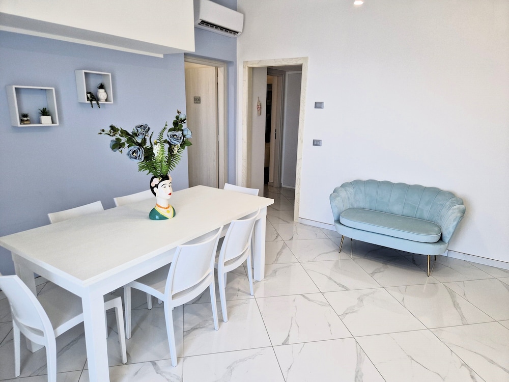 Al 211 Rooms