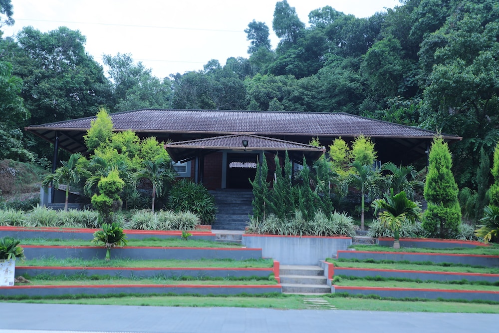 Hong Sau Resort