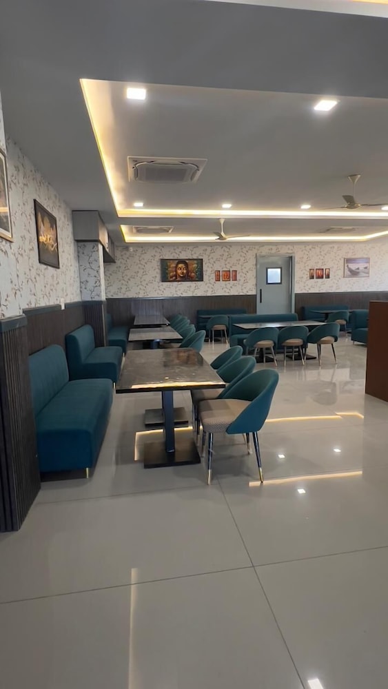 Aries Inn