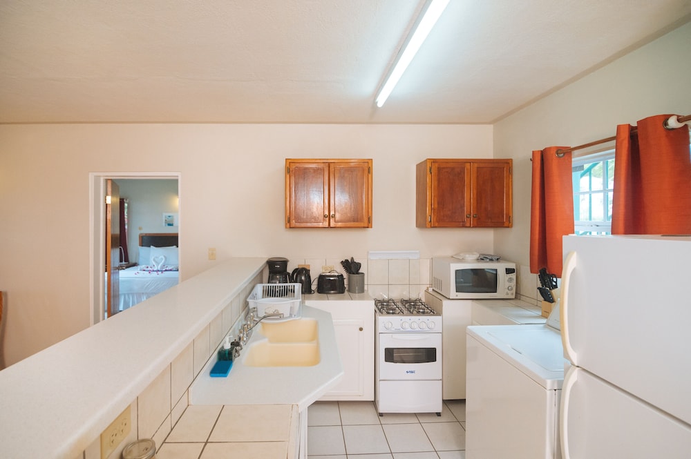 Neem View Apartments Antigua