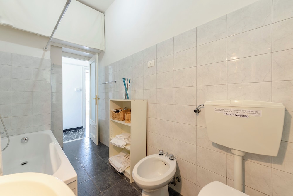 Monterosso Apartments