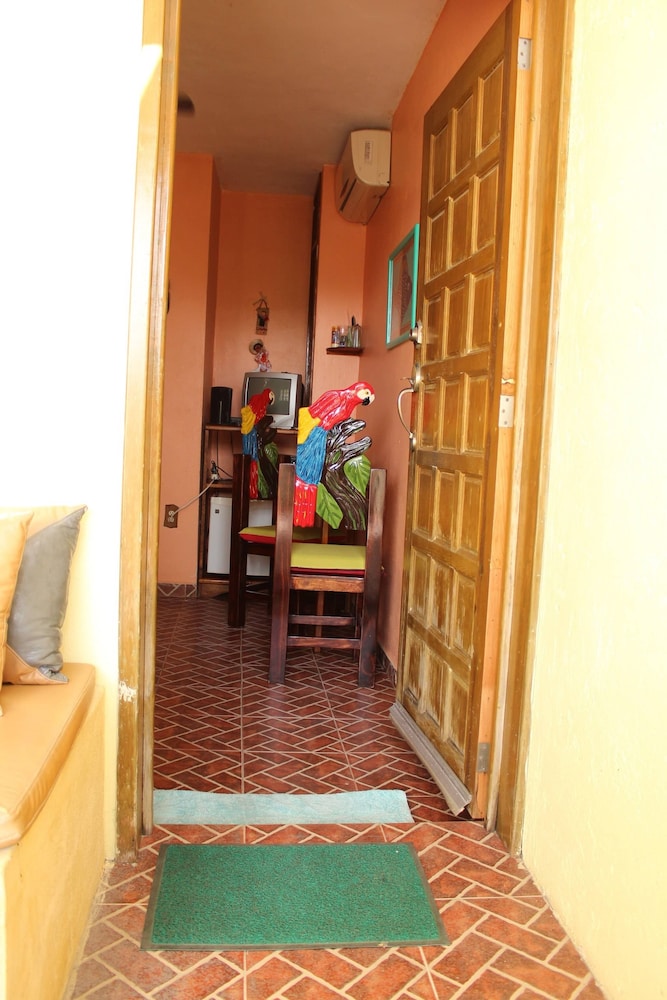 Room in B&B - Cancun Guest House 1