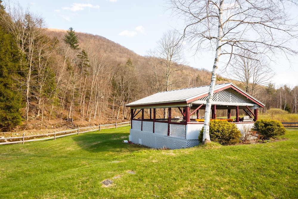 Clear River Inn