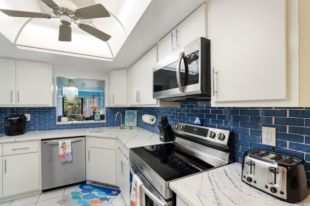 Sunbow Bay 115 2 Bedroom Home by RedAwning view 5