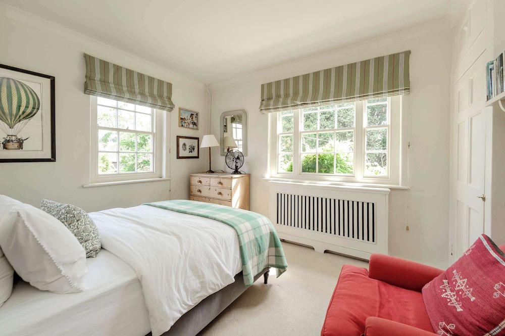 Beautiful Family Home w/ Garden & Pool - Wimbledon