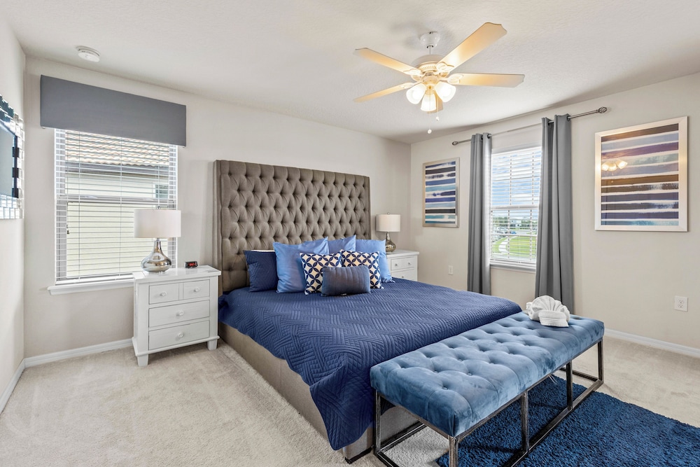 Solterra 6Br Luxury Villa W/ Pool & Resort Access