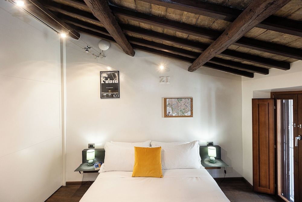 Mou House Trastevere