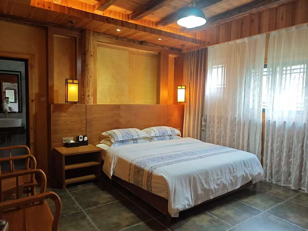 Li River Craftsman Village Guilin