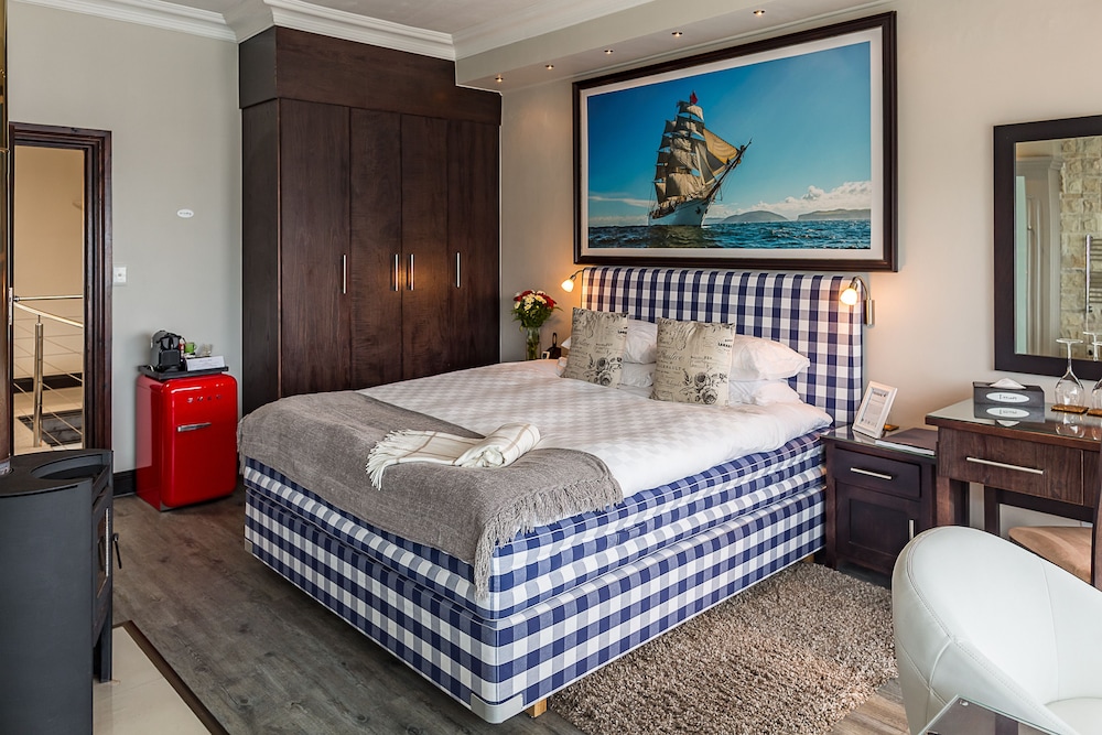 Head over Hills Luxury Retreat
