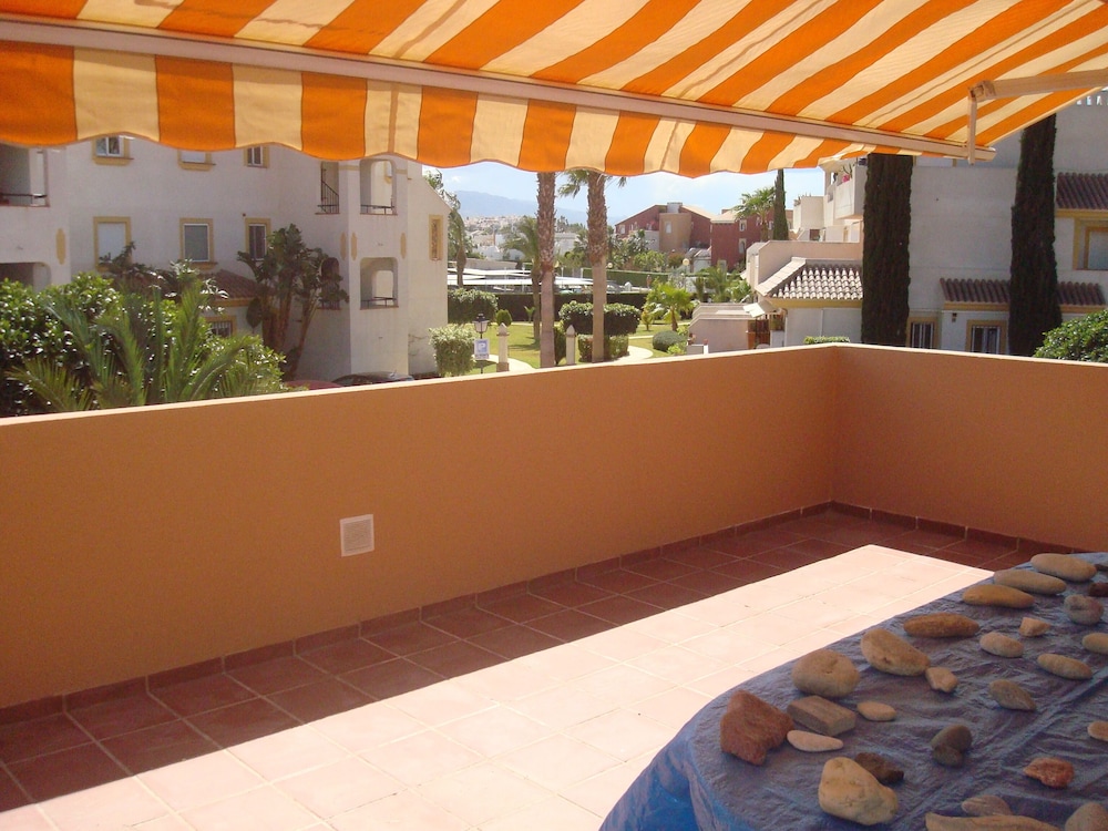 Naturist 2 Bedrooms With Pool