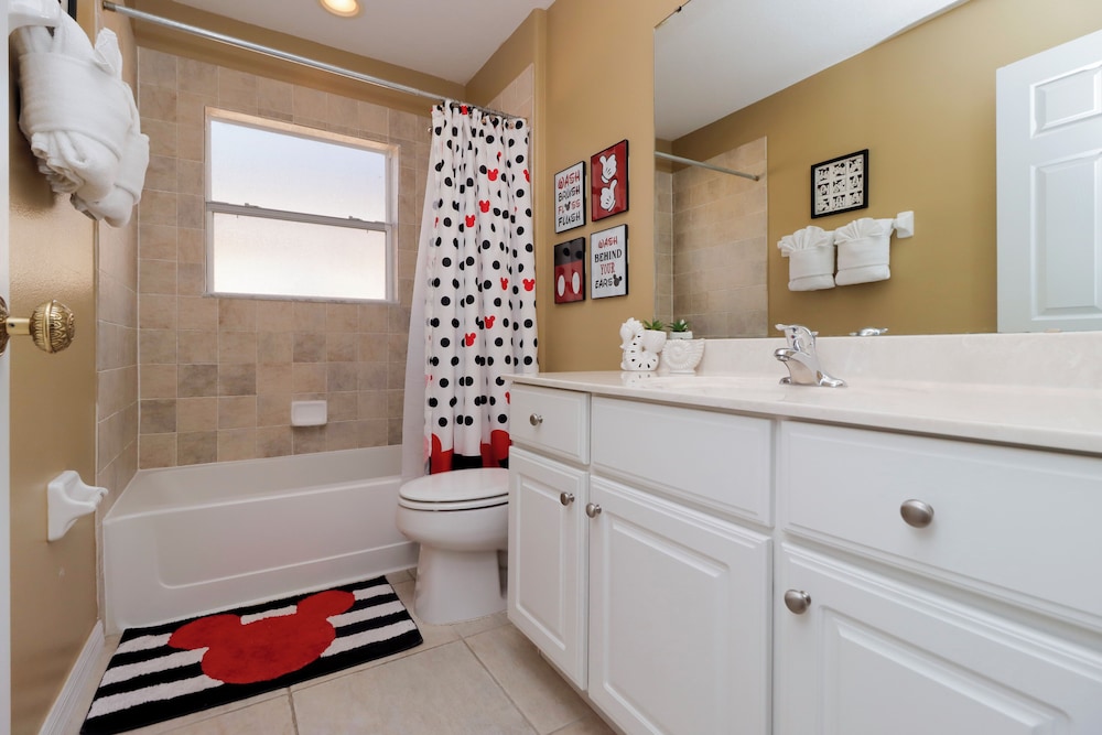 7 Bedrooms Perfect For Large Families Or Groups!