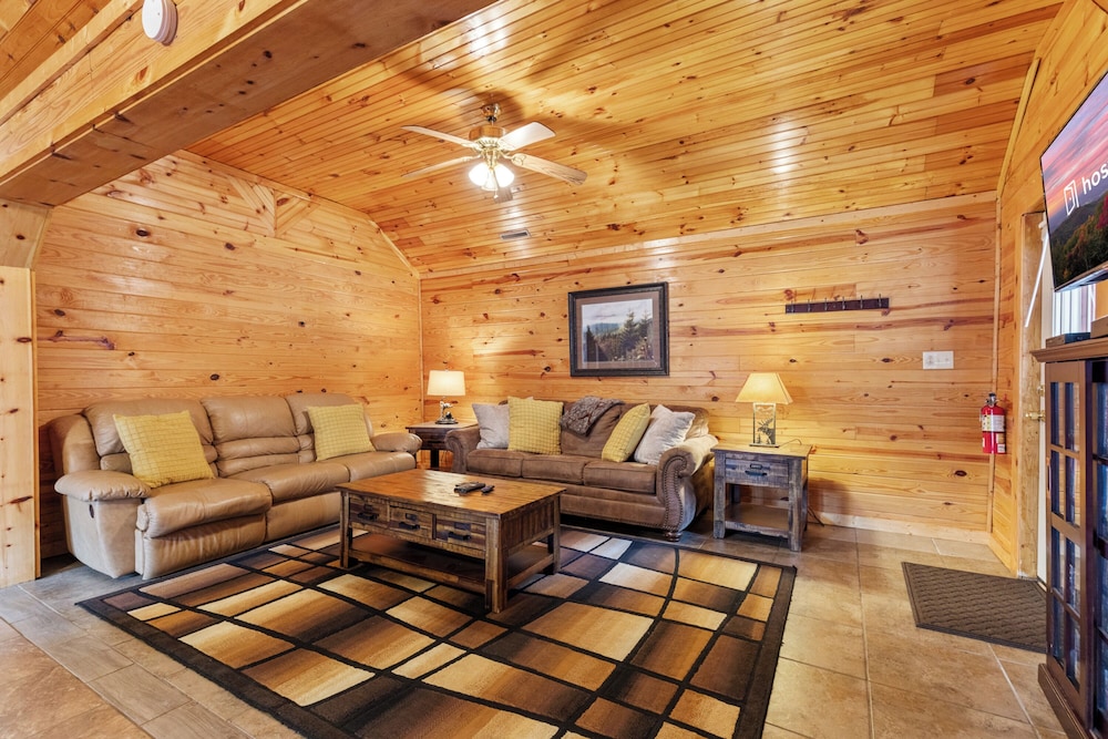 Hickory Hollow Hideaway