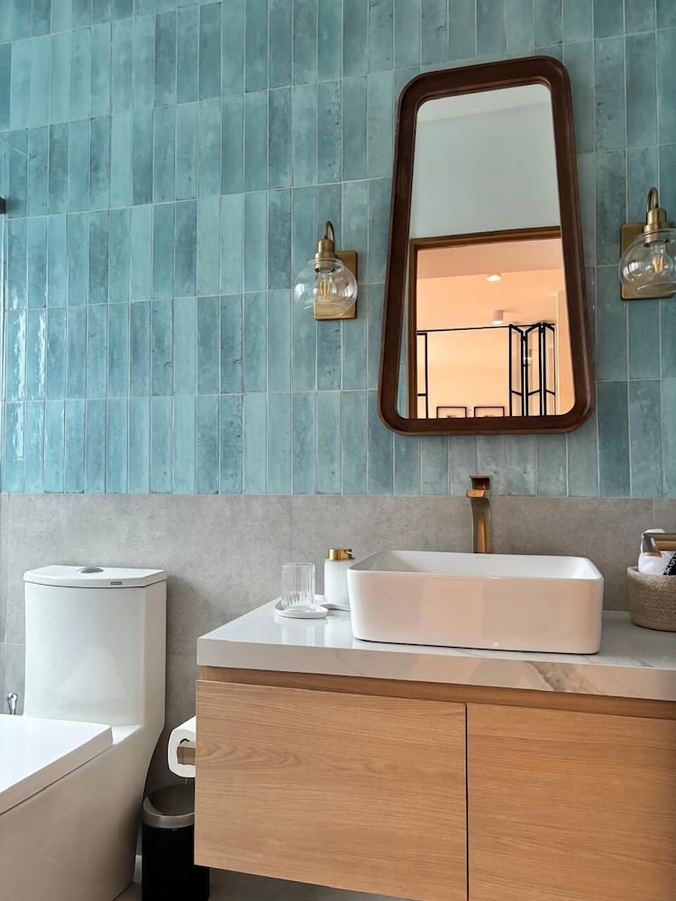 Bright & sweet unit in middle Polanco