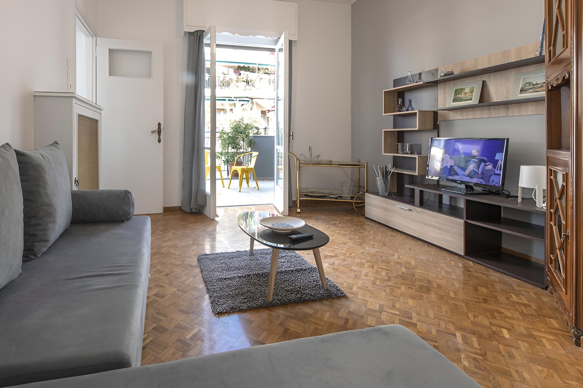 Petralona Cosy Penthouse