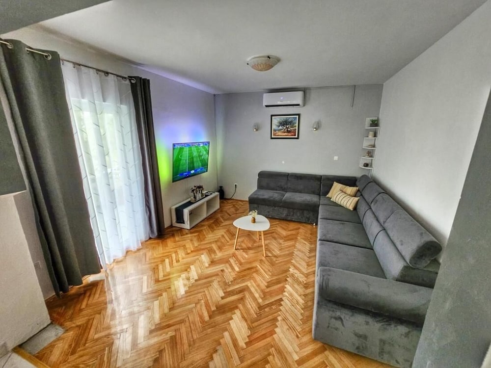 Charming Holiday House in Ljubač With Private Pool and Mountain Views