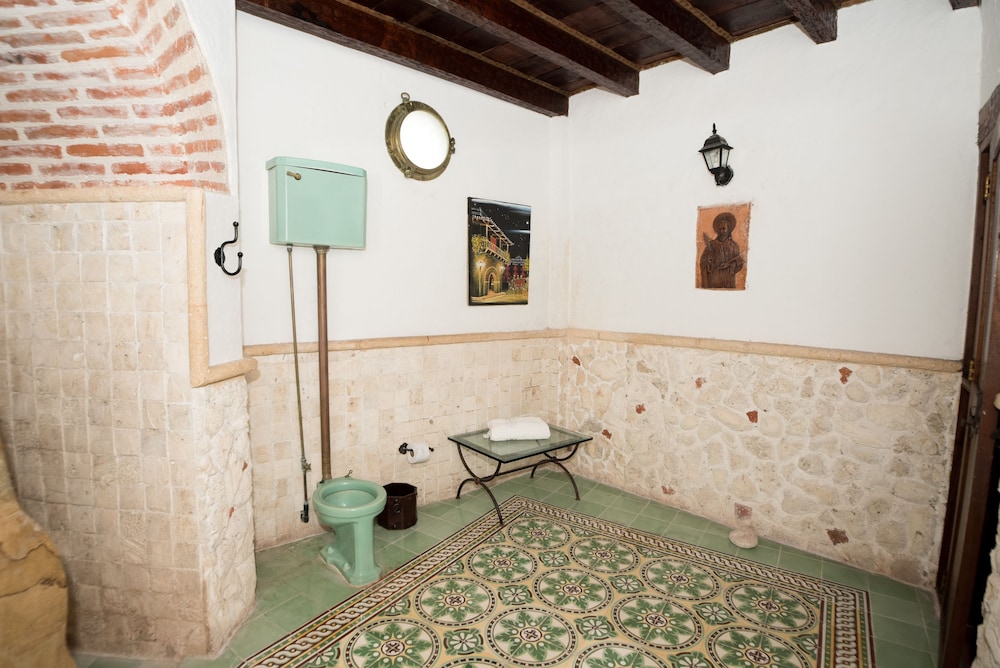 Casa de la Moneda By Nomad Guru