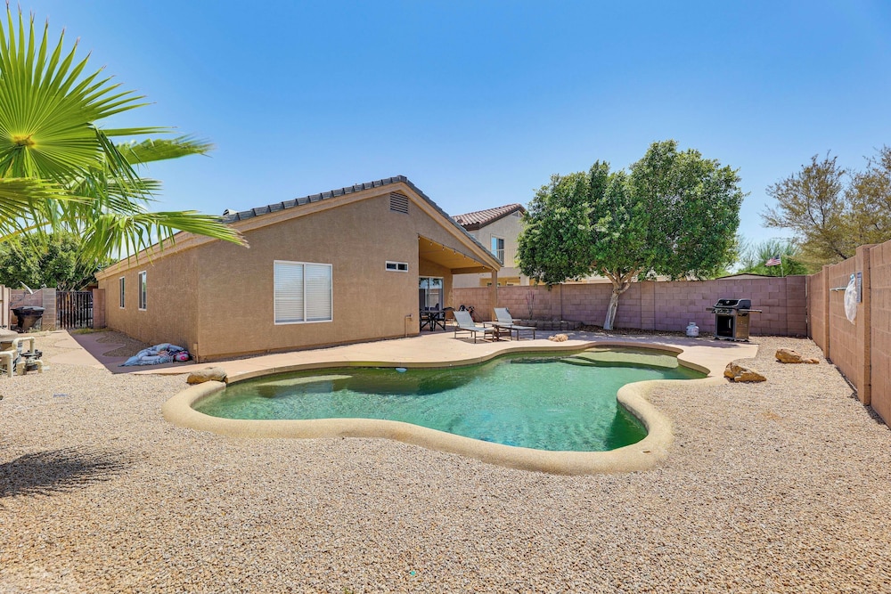 Swim & Unwind: 'wildrose Retreat' in Mesa!