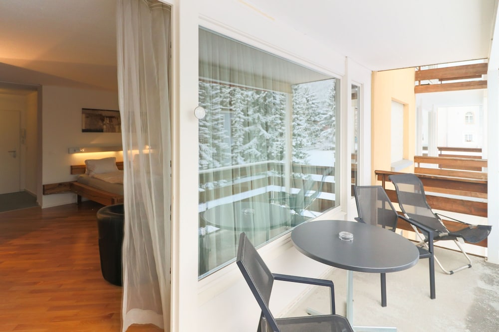 Apartments Cresta