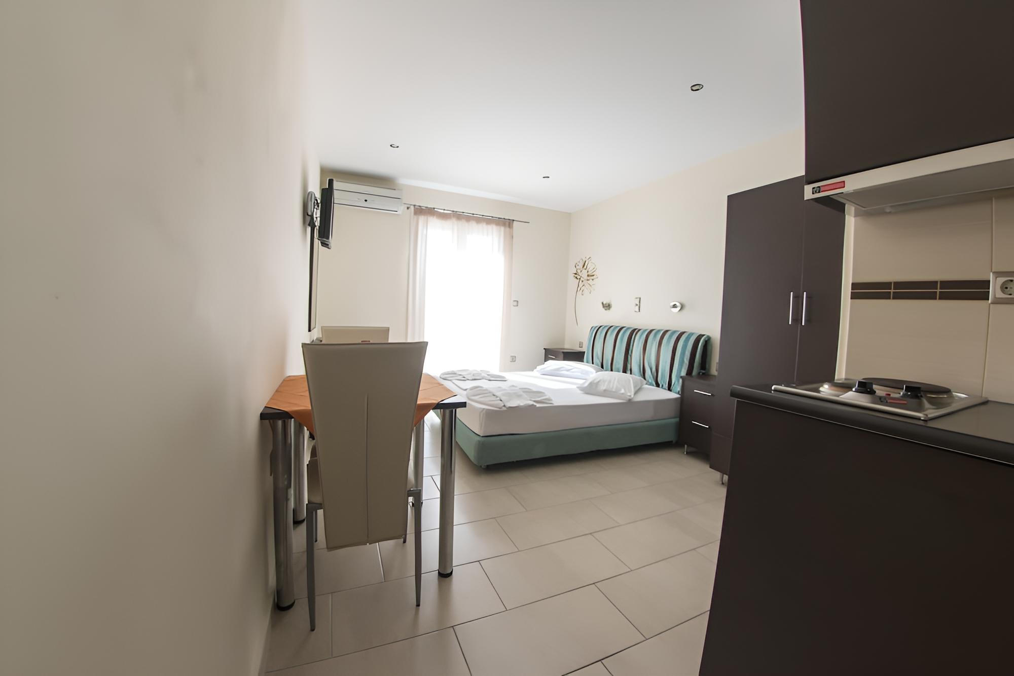 Naxos Mare Studios