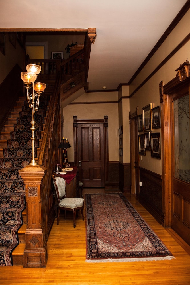 Hamilton House view 4