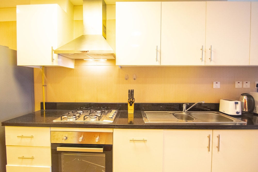 Lux BnB Park Towers Stylsih Studio